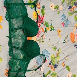Victoria's Secret Deep Green Lace Bra